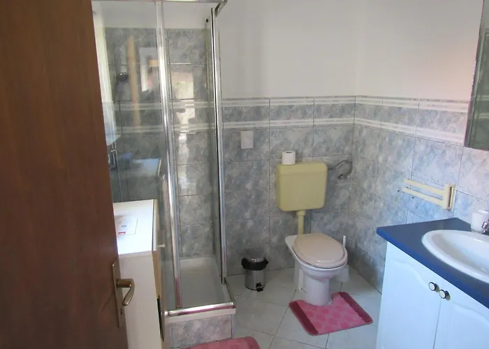 公寓 Festina Ivana 扎达尔